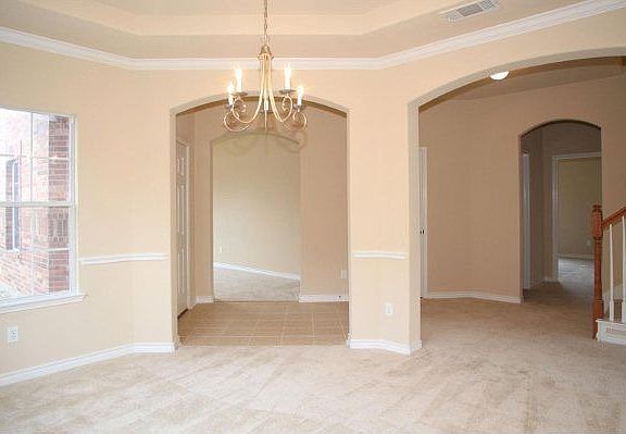 3rd image of 1728 White Mountain Way