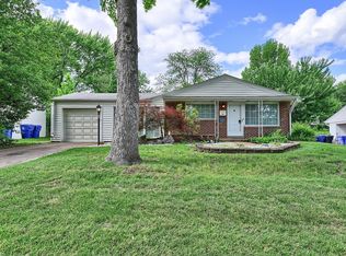 20 Saint Benedict Ln, Florissant, MO 63033