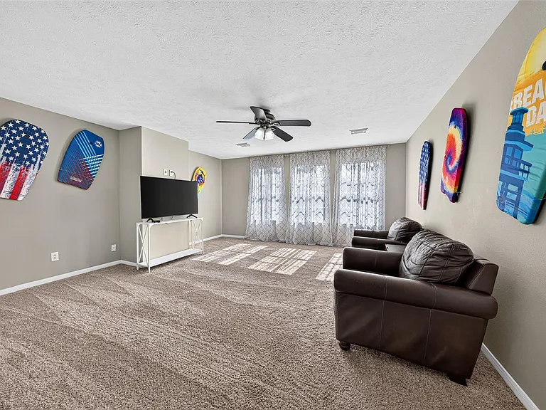 1719 Cantigny Ln — Photo 22