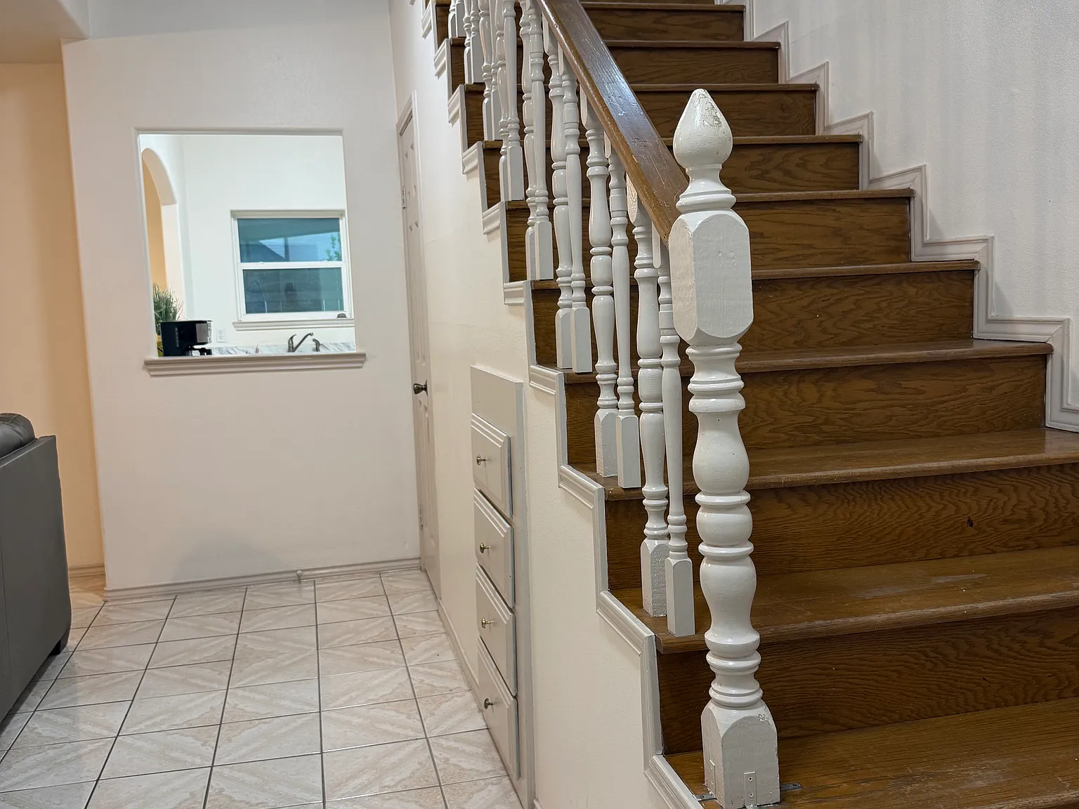 2702 Melanie Dr — Photo 4
