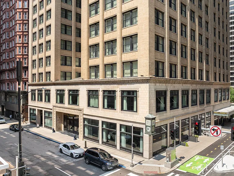 705 Olive St — Photo 11
