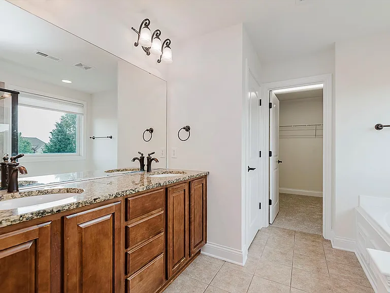 10264 Normandy Way — Photo 21