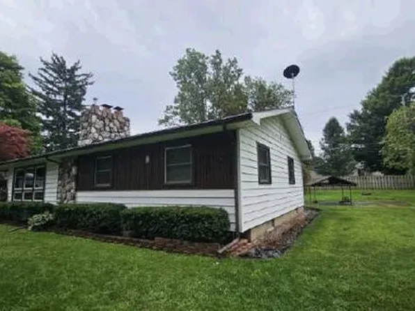 312 E State St, Vernon, MI 48476