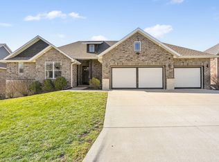 727 S Hickory Dr, Springfield, MO 65809