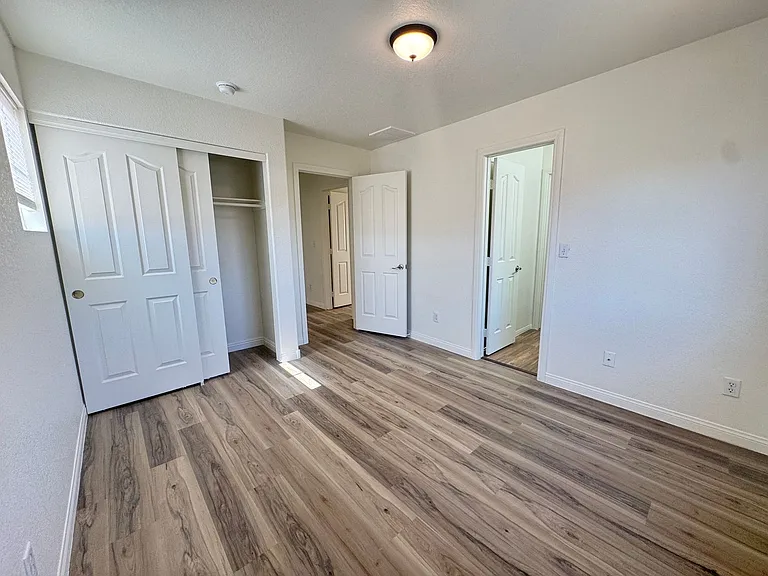 1078 Country Skies Ave — Photo 29