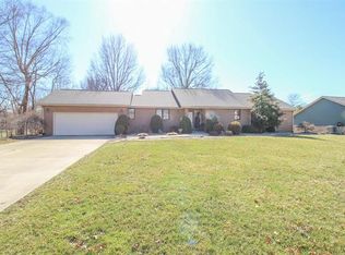 61 Santa Anita Dr, Maryville, IL