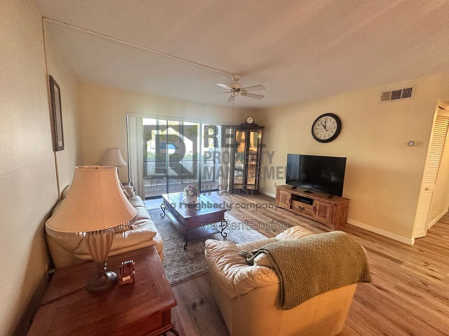 2 bed, 2.0 bath, 988 sqft, $1,400 — Photo 4