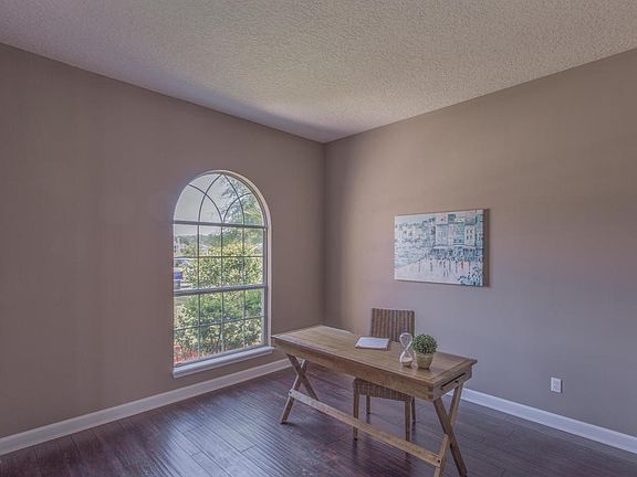 4th image of 13590 Devan Lee Dr E