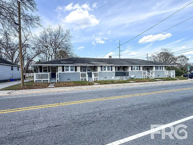 600 Howell St #A — Photo 1