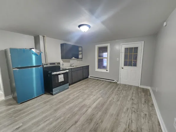 316 E Main St APT A, Plymouth, PA 18651