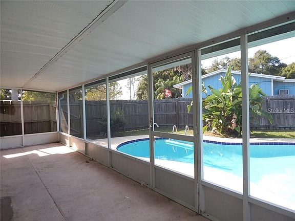 4th image of 1014 Whitewood Dr