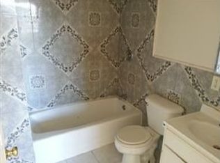 201 W Imperial Hwy #3, Los Angeles, CA 90061