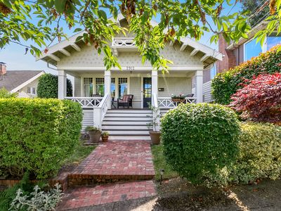 2912 2nd Ave N, Seattle, WA, 98109
