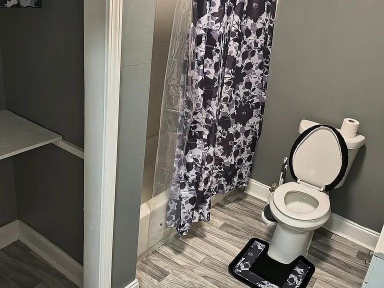 2483 Vandale Ave — Photo 15