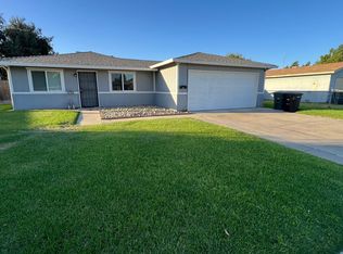 1717 Hickory Ave, Livingston, CA