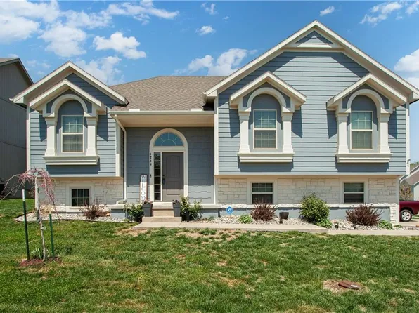 1288 NW Lindenwood Dr, Grain Valley, MO 64029