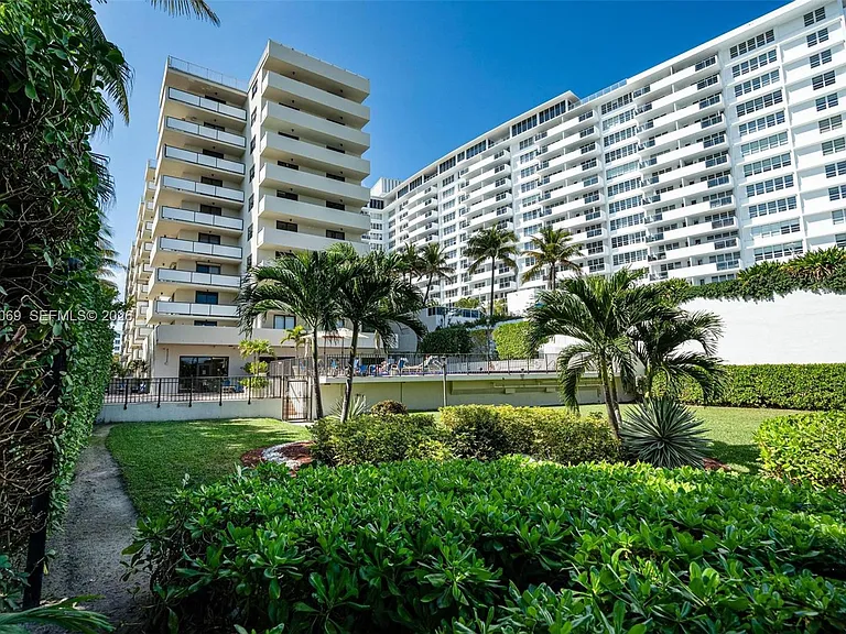 1623 Collins Ave #Penthouse 1010 — Photo 35
