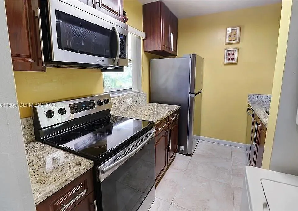 3246 NW 102nd Ter #308-F