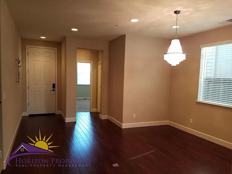 4221 Shorthorn Way — Photo 2