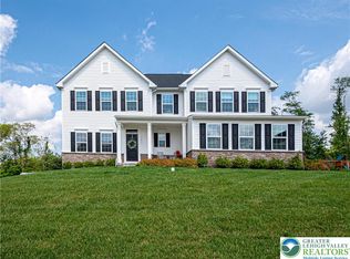 3055 Hawk Valley Ct, Center Valley, PA 18034