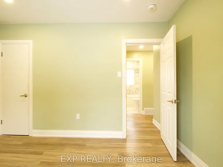 1243 Langmuir Ave #MAIN FLOOR — Photo 13