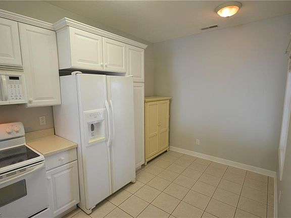 5th image of 2844 Whispering Shores Dr