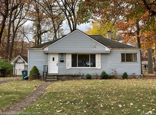 21191 Westhampton St, Oak Park, MI