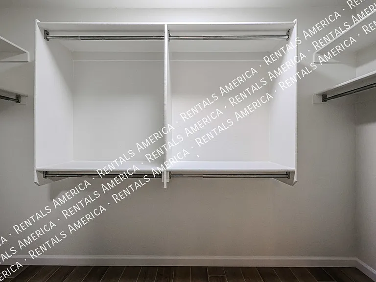 2276 S Bahama Dr — Photo 19
