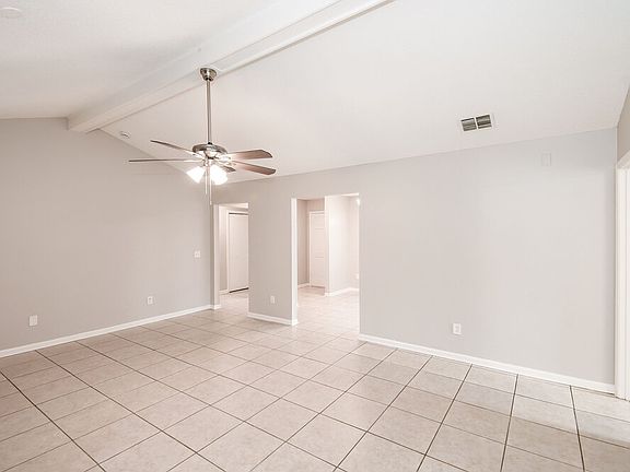 4th image of 1804 Sherwood Dr