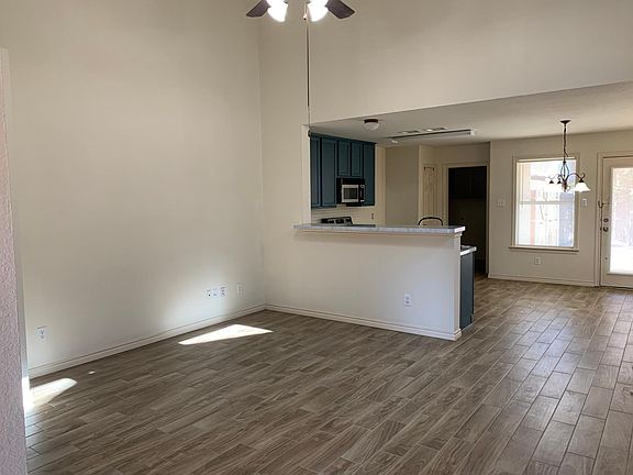 5th image of 8845 Stewart St