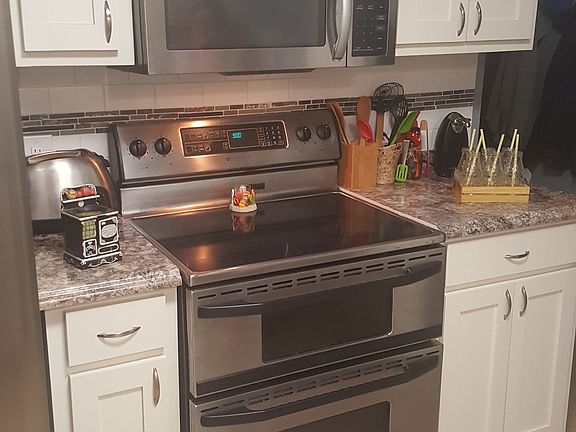 4th image of 1211 Dixie Ln