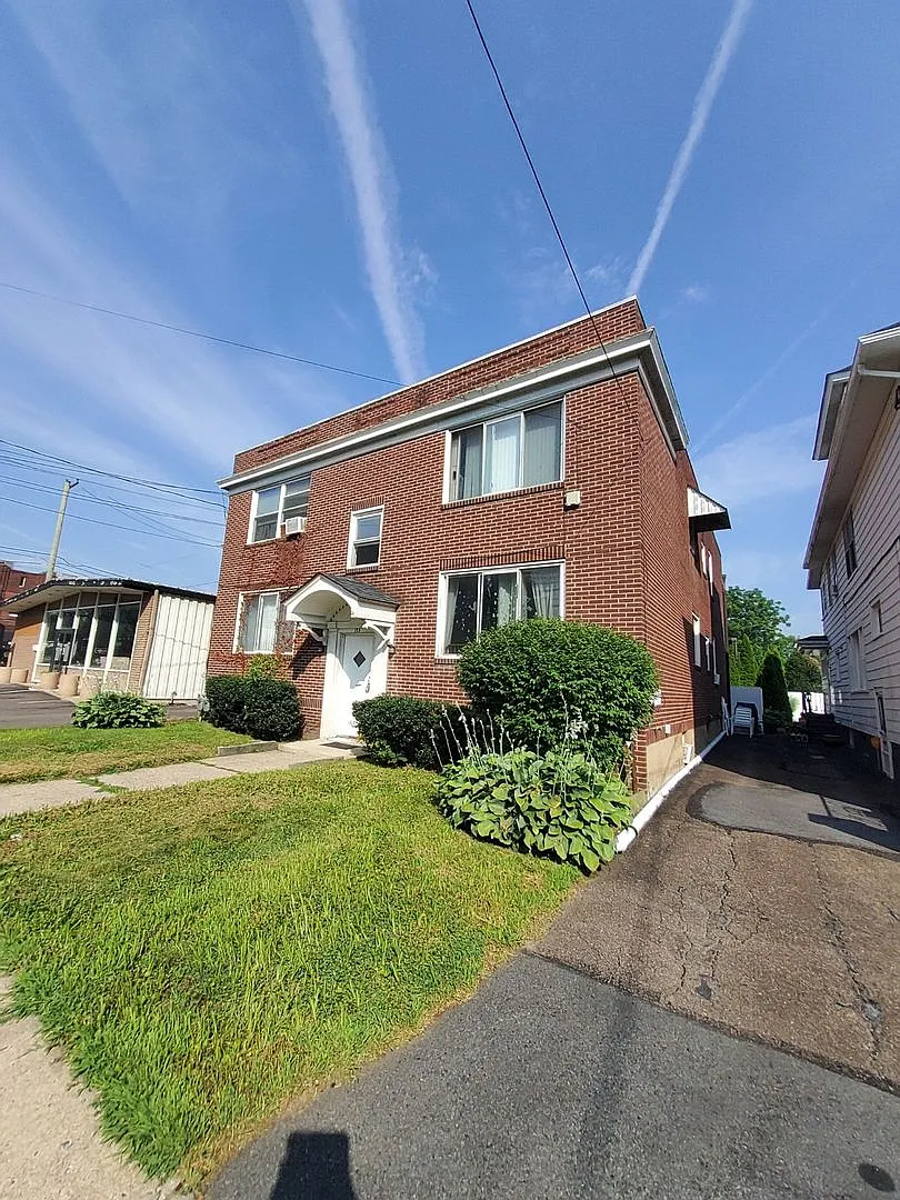 175 Old River Rd — Photo 1