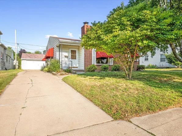 129 N 90th St, Milwaukee, WI 53226