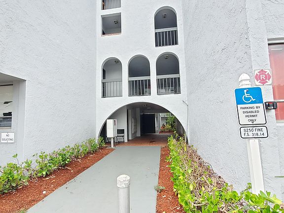 3rd image of 1720 N Congress Ave #110-110-110