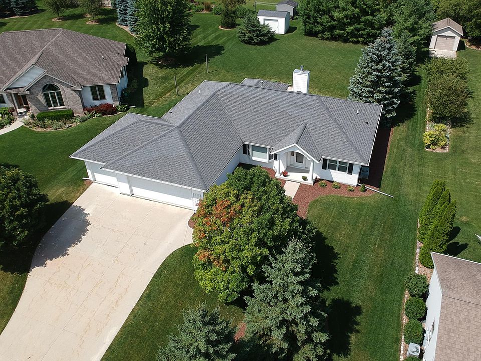 1st image of 986 River Meadows Dr