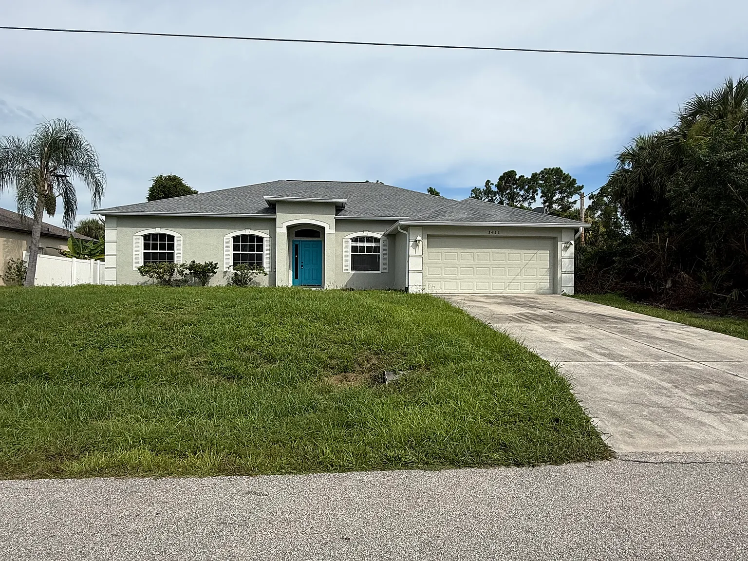 4 bed, 2127 sqft, $2,225 — Photo 2