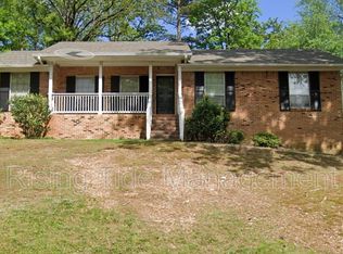 829 Rockingham Rd, Birmingham, AL 35235