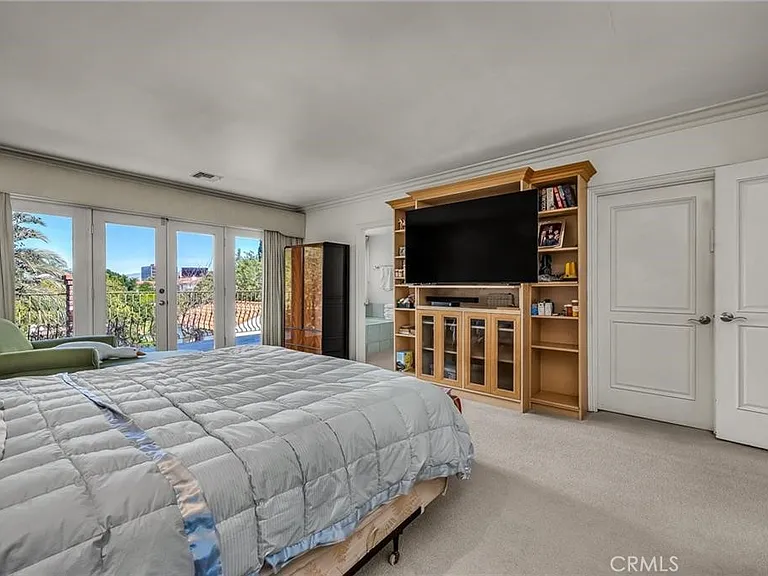 18423 Linnet St — Photo 30