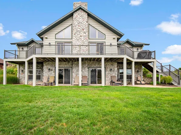 W5749 Waterstone Ln, New Lisbon, WI 53950