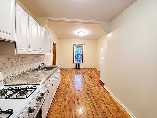 4th image of 28-35 47th St #2