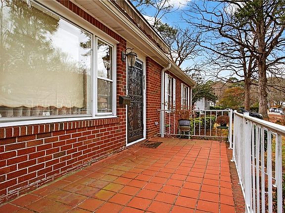 4th image of 3645 Wedgefield Ave