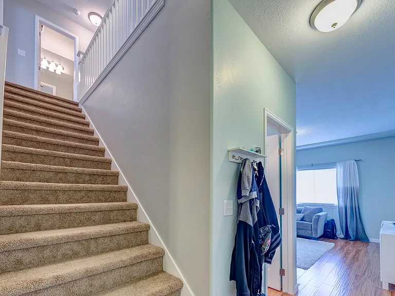4253 N Cresthaven Ln — Photo 11