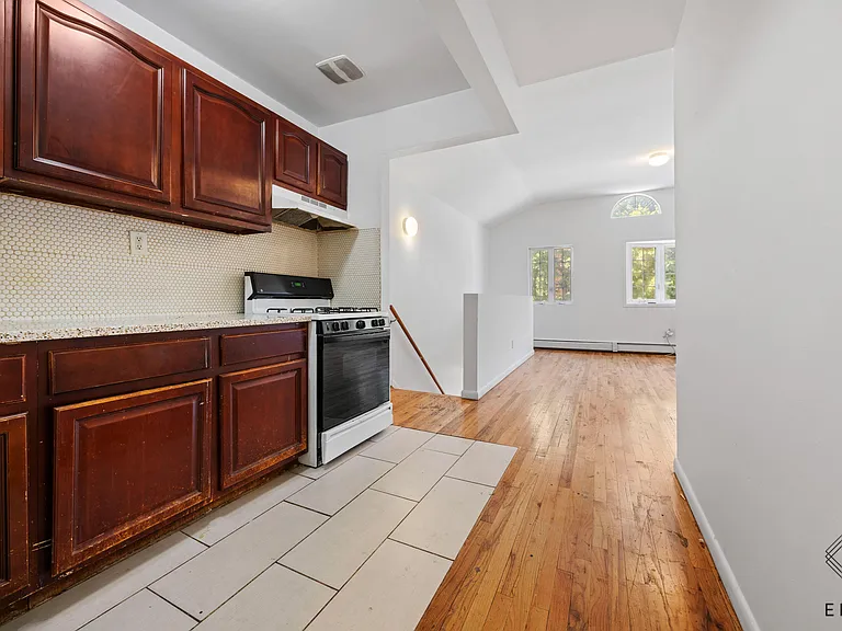 968 Myrtle Ave #3D — Photo 5
