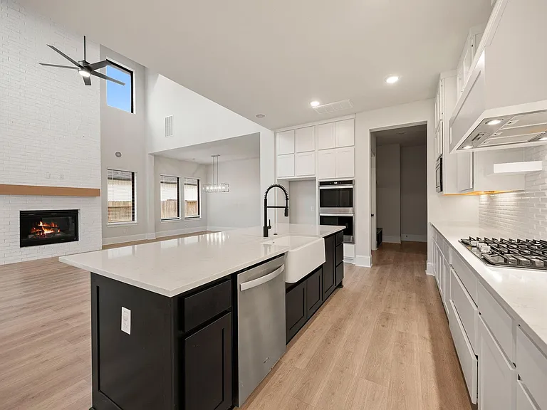 734 Platinum Stone Ln — Photo 4
