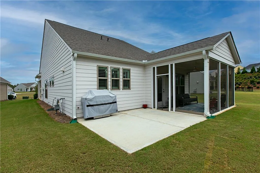 2 bed, 2.0 bath, 1920 sqft, $2,750 — Photo 1