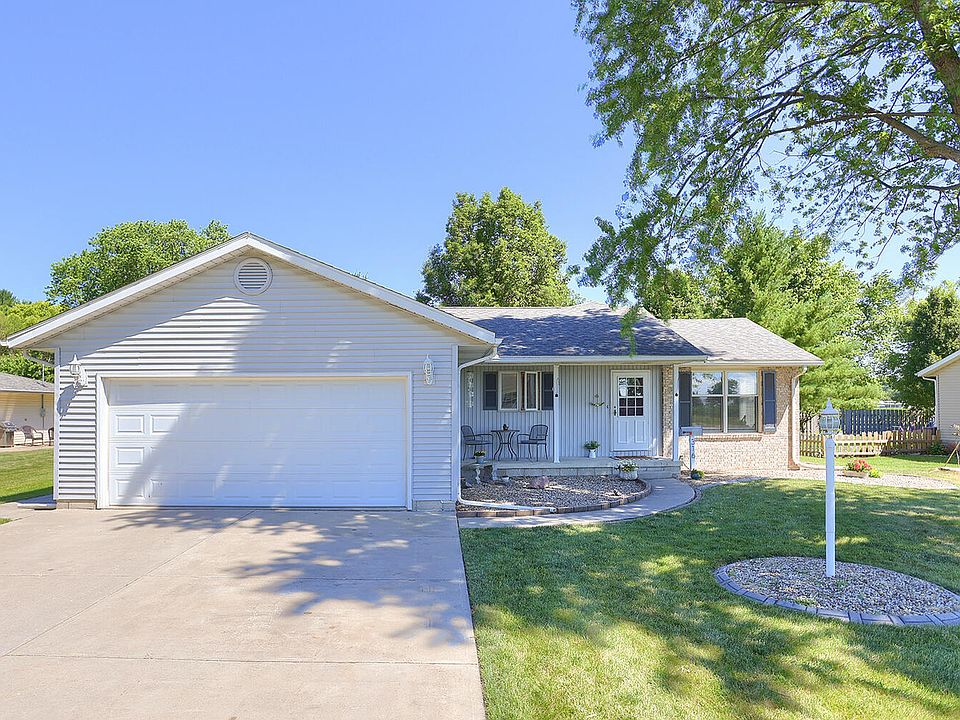 316 E Marshall St, Bement, IL 61813 Zillow