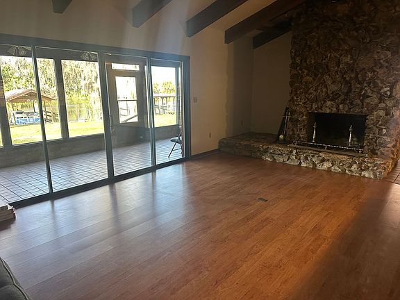 3rd image of 35127 Stallings Blvd