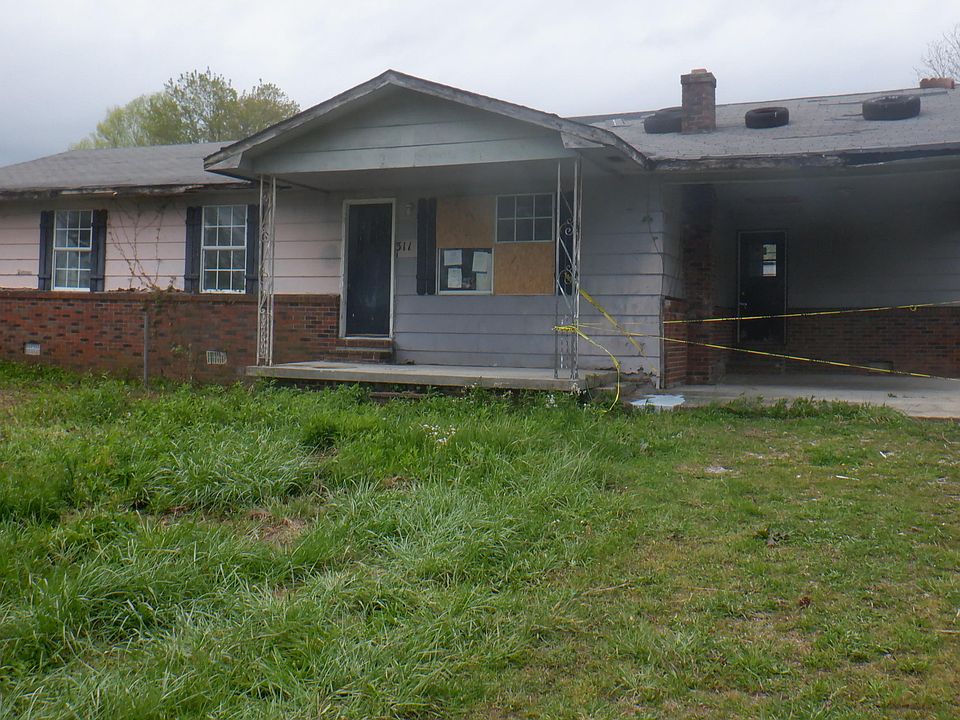1st image of 311 Daisy Ln