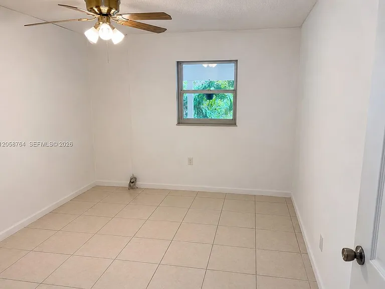 1051 S 37th St — Photo 10
