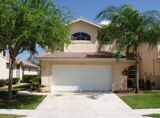 6616 Castlelawn Pl, Naples, FL 34113